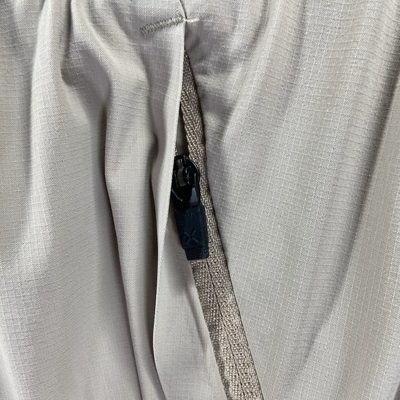 Ten Thousand Shorts men's Small 30x7 Lined Tactical Technical Athletic Beige Tan - Picture 4 of 10